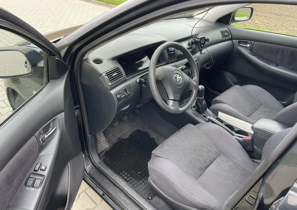 Toyota Corolla cena 7900 przebieg: 205133, rok produkcji 2003 z Warszawa małe 92